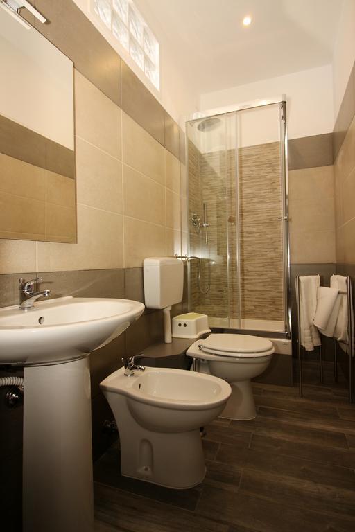 Mi.Ro Rooms Rzym Zewnętrze zdjęcie